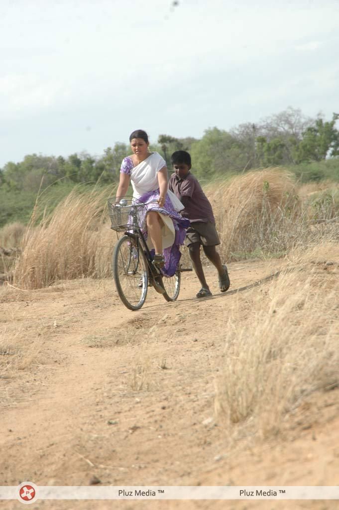 Kootanchoru Movie Stills | Picture 133986